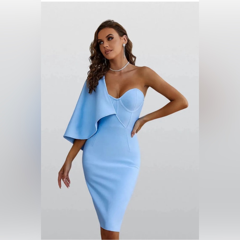 Ladies One Shoulder Slit Bandage Dress